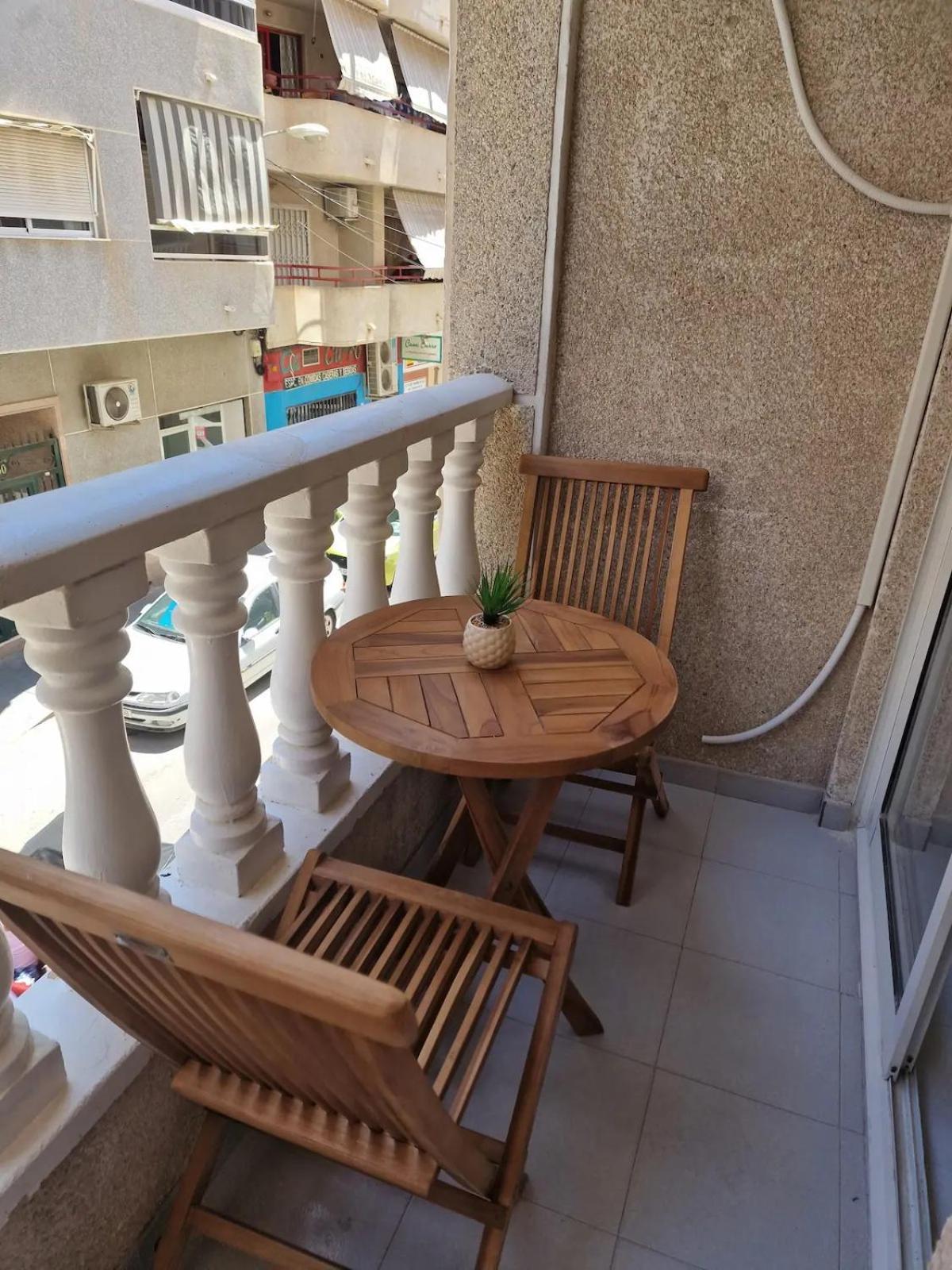 Almudena Apartments Торевьиа Экстерьер фото